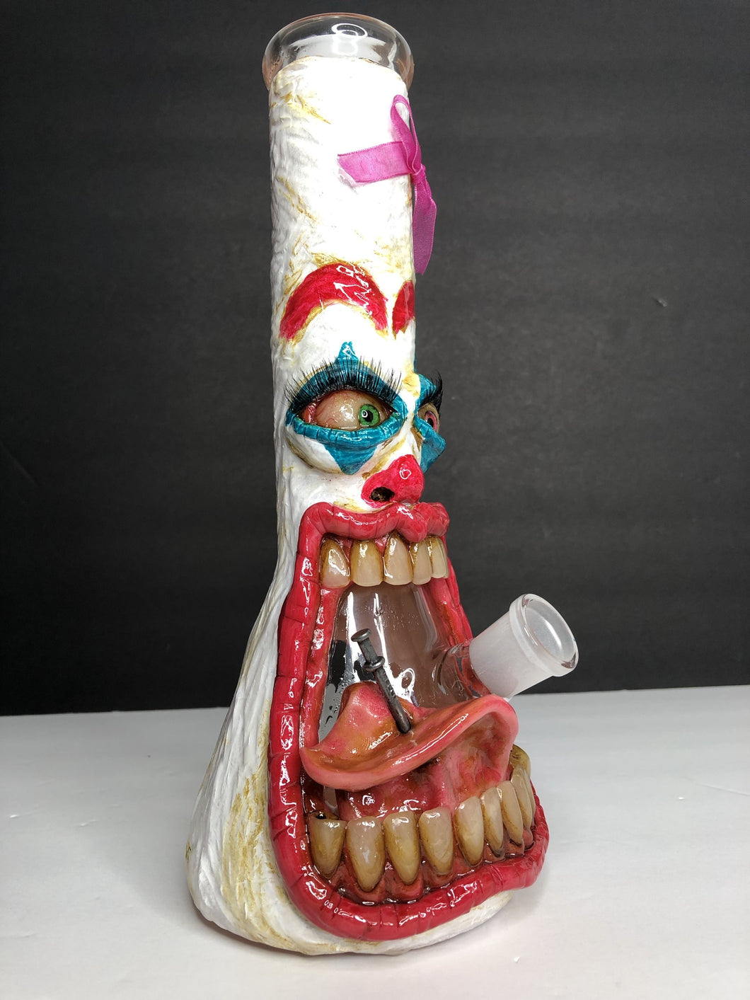 Lady Joker: Water Pipe