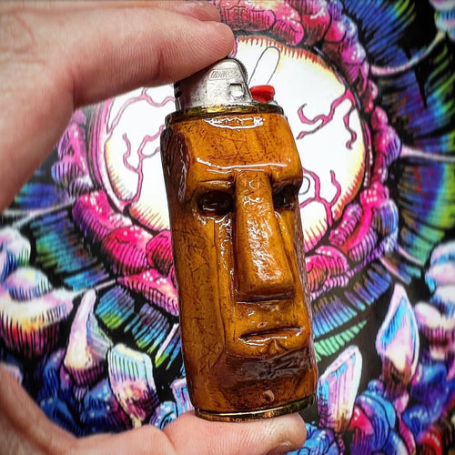 Easter Island: Lighter Sleeve