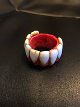 Moldy toothy Ring